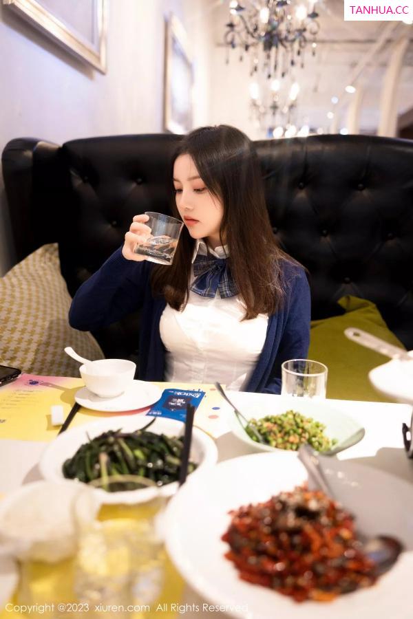 豆瓣酱  [XiuRen]高清写真图 2023.12.01 No.7754 豆瓣酱 丝袜美臀第20张图片